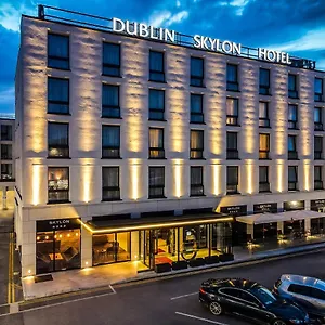 4* Hotel Skylon